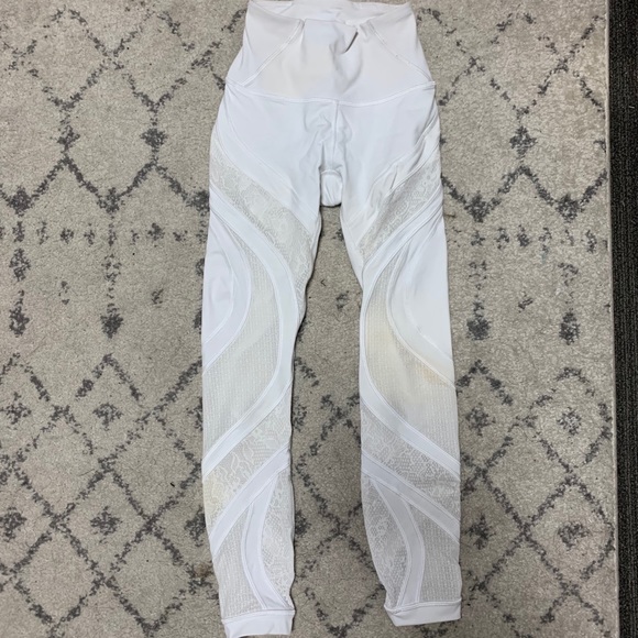 Lululemon leggings - Picture 1 of 3